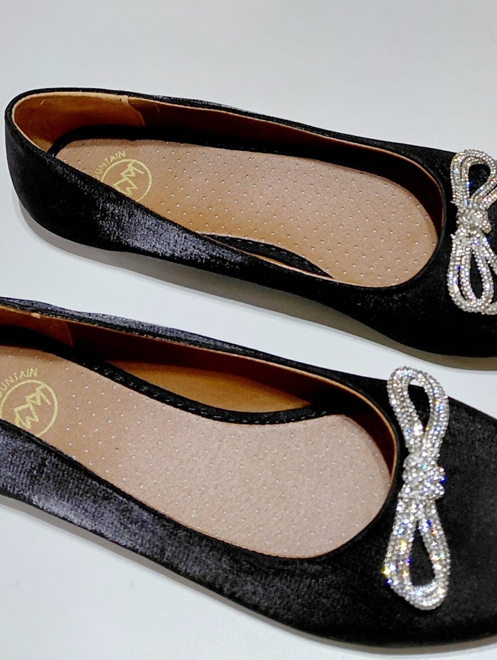 WHITE MOUNTAIN Women's Black Sashimi Rhinestone Double Bow Ballet Flat Sz 10M - Picture 3 of 7